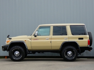 ランクル７０キャンプ　アウトドア　レジャー　４ＷＤ　ＳＵＶ