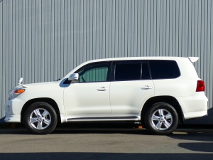 ランクル２００キャンプ　アウトドア　レジャー　４ＷＤ　ＳＵＶ