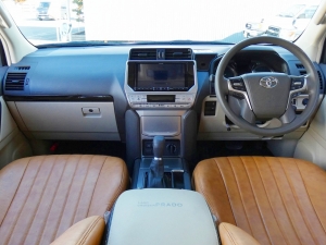 ランクルプラドキャンプ　アウトドア　レジャー　４ＷＤ　ＳＵＶ