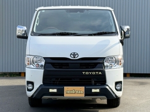 ハイエースバンアウトドア　キャンプ　車中泊　バンライフ　１BOX　ベッド　キャンピングカー