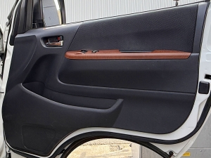 ハイエースバンアウトドア　キャンプ　車中泊　バンライフ　１BOX　ベッド　キャンピングカー