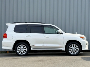 ランクル２００キャンプ　アウトドア　レジャー　４ＷＤ　ＳＵＶ