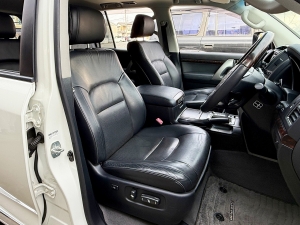ランクル２００キャンプ　アウトドア　レジャー　４ＷＤ　ＳＵＶ