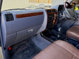 ランクルプラド95系キャンプ　アウトドア　レジャー　４ＷＤ　ＳＵＶ