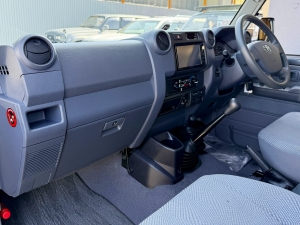 ランクル７０キャンプ　アウトドア　レジャー　４ＷＤ　ＳＵＶ