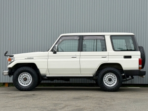 ランクル７０キャンプ　アウトドア　レジャー　４ＷＤ　ＳＵＶ
