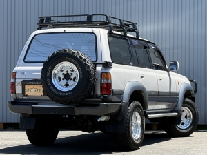 ランクル８０キャンプ　アウトドア　レジャー　４ＷＤ　ＳＵＶ
