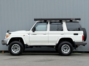 ランクル７０キャンプ　アウトドア　レジャー　４ＷＤ　ＳＵＶ