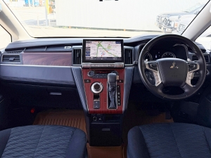 デリカＤ５キャンプ　アウトドア　レジャー　４ＷＤ　ＳＵＶ