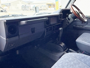 ランクル７０キャンプ　アウトドア　レジャー　４ＷＤ　ＳＵＶ