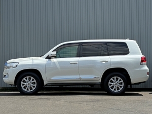 ランクル２００キャンプ　アウトドア　レジャー　４ＷＤ　ＳＵＶ