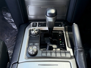 ランクル２００キャンプ　アウトドア　レジャー　４ＷＤ　ＳＵＶ