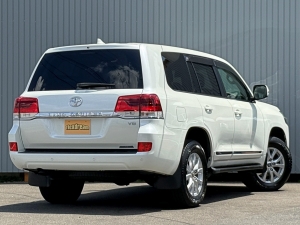 ランクル２００キャンプ　アウトドア　レジャー　４ＷＤ　ＳＵＶ