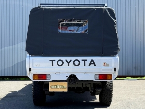 ランクル７０キャンプ　アウトドア　レジャー　４ＷＤ　ＳＵＶ