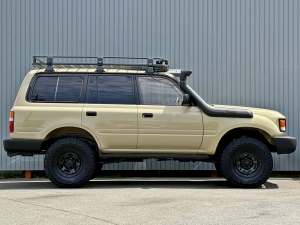 ランクル８０キャンプ　アウトドア　レジャー　４ＷＤ　ＳＵＶ