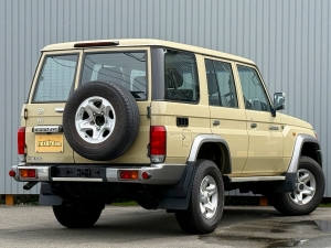 ランクル７０キャンプ　アウトドア　レジャー　４ＷＤ　ＳＵＶ