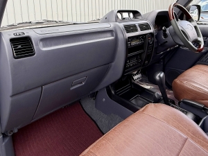 ランクルプラド95系キャンプ　アウトドア　レジャー　４ＷＤ　ＳＵＶ
