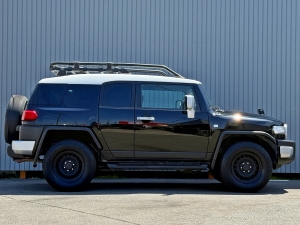 ＦＪクルーザーキャンプ　アウトドア　レジャー　４ＷＤ　ＳＵＶ