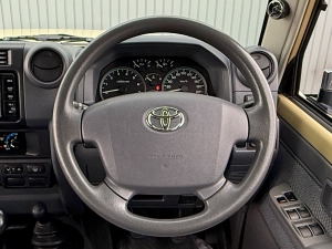 ランクル７０キャンプ　アウトドア　レジャー　４ＷＤ　ＳＵＶ