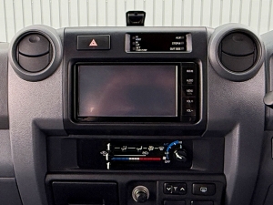 ランクル７０キャンプ　アウトドア　レジャー　４ＷＤ　ＳＵＶ