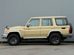ランクル７０キャンプ　アウトドア　レジャー　４ＷＤ　ＳＵＶ