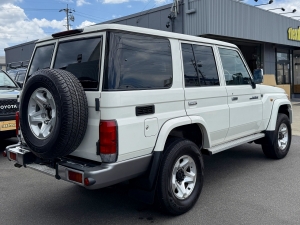 ランクル７０キャンプ　アウトドア　レジャー　４ＷＤ　ＳＵＶ