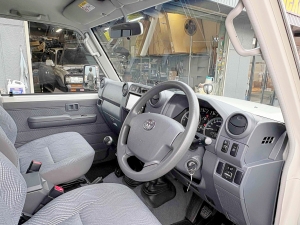 ランクル７０キャンプ　アウトドア　レジャー　４ＷＤ　ＳＵＶ
