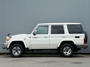 ランクル７０キャンプ　アウトドア　レジャー　４ＷＤ　ＳＵＶ