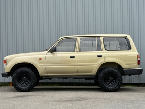 ランクル８０キャンプ　アウトドア　レジャー　４ＷＤ　ＳＵＶ
