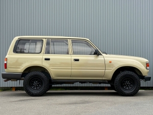 ランクル８０キャンプ　アウトドア　レジャー　４ＷＤ　ＳＵＶ