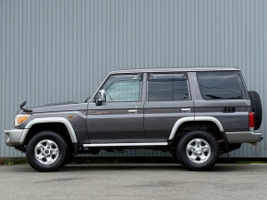 ランクル７０キャンプ　アウトドア　レジャー　４ＷＤ　ＳＵＶ
