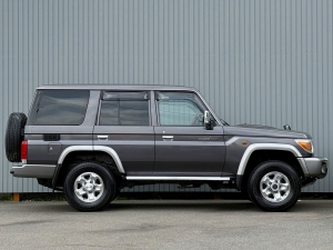 ランクル７０キャンプ　アウトドア　レジャー　４ＷＤ　ＳＵＶ