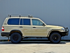 ランクル１００キャンプ　アウトドア　レジャー　４ＷＤ　ＳＵＶ