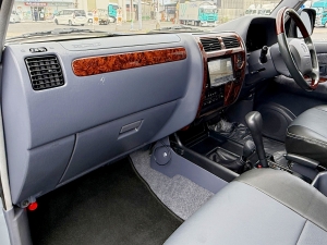 ランクルプラド95系キャンプ　アウトドア　レジャー　４ＷＤ　ＳＵＶ