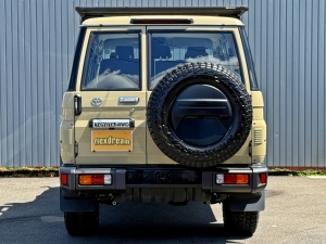 ランクル７０キャンプ　アウトドア　レジャー　４ＷＤ　ＳＵＶ