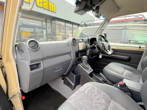 ランクル７０キャンプ　アウトドア　レジャー　４ＷＤ　ＳＵＶ