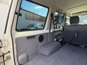 ランクル７０キャンプ　アウトドア　レジャー　４ＷＤ　ＳＵＶ