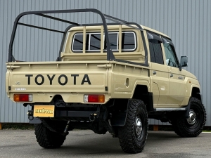 ランクル７０キャンプ　アウトドア　レジャー　４ＷＤ　ＳＵＶ
