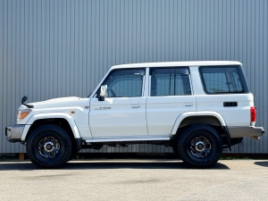 ランクル７０キャンプ　アウトドア　レジャー　４ＷＤ　ＳＵＶ