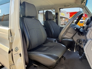 ランクル７０キャンプ　アウトドア　レジャー　４ＷＤ　ＳＵＶ