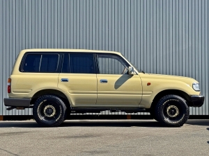 ランクル８０キャンプ　アウトドア　レジャー　４ＷＤ　ＳＵＶ
