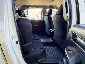 ハイラックスキャンプ　アウトドア　レジャー　４ＷＤ　ＳＵＶ