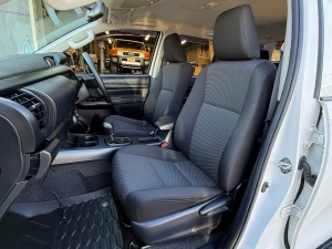 ハイラックスキャンプ　アウトドア　レジャー　４ＷＤ　ＳＵＶ