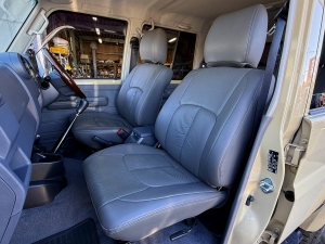 ランクル７０キャンプ　アウトドア　レジャー　４ＷＤ　ＳＵＶ
