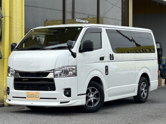 ハイエースバン　２ＷＤハイエースモデリスタ