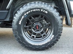 ＦＪクルーザーリフトUP　TRDPRO仕様ホイール
