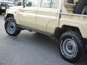ランクル７０79　ピックアップ　絶版車
