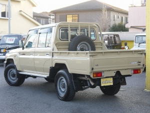 ランクル７０GRJ79　ピックアップ　ベージュ
