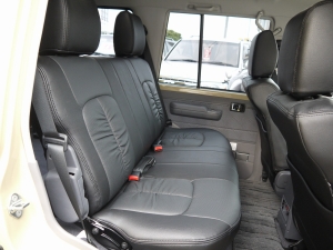 ランクル７０再販70　生産終了　特別仕様車