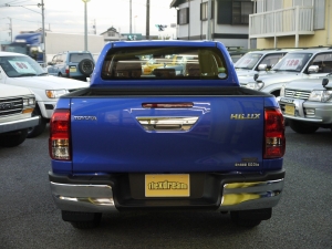 ハイラックス新車コンプリート新型ハイラックス　ラインエックス